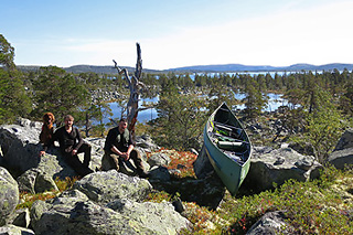 Bæring av kano mellom Bredån og Bredåsjön